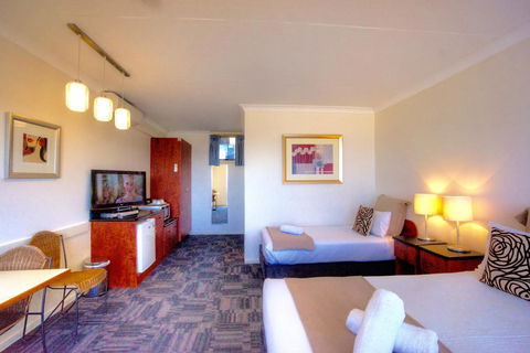 The Sandridge Motel - Accommodation Fremantle 10