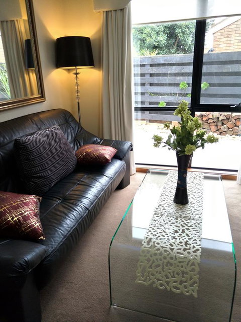 Waterfront Retreat - Accommodation Fremantle 17