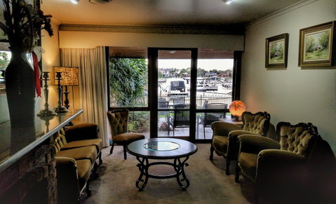 Waterfront Retreat - Accommodation Fremantle 14