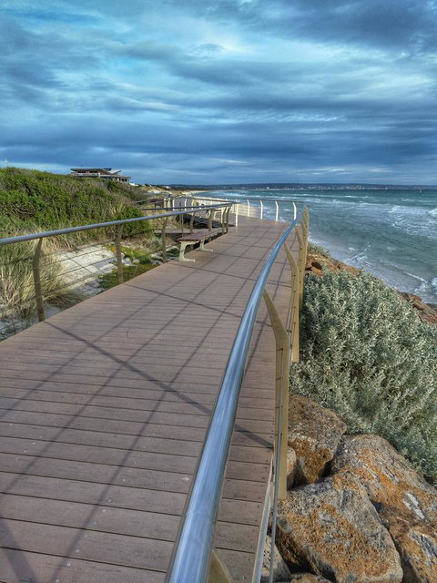 Waterfront Retreat - Accommodation Fremantle 33