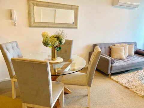Luxury Apartments With View - Accommodation Fremantle 13