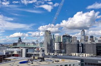 Pride Docklands Waterfront Apartment City View