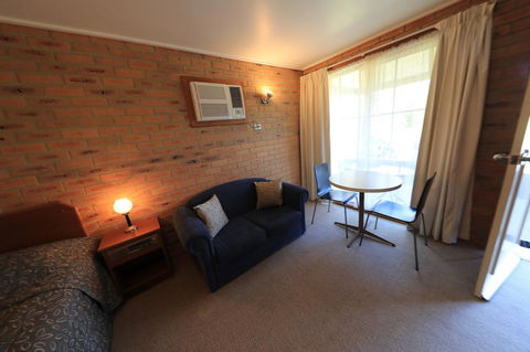 Quays Motel San Remo - Accommodation Fremantle 2