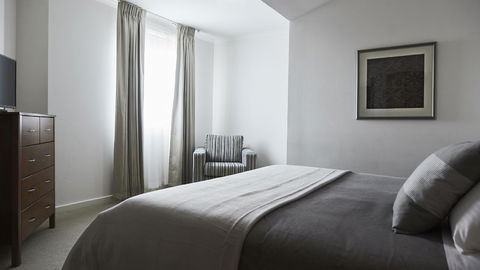 Plough Hotel - Accommodation Fremantle 2