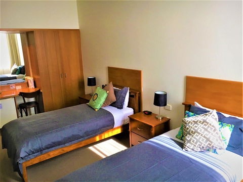 Plough Hotel - Accommodation Fremantle 8
