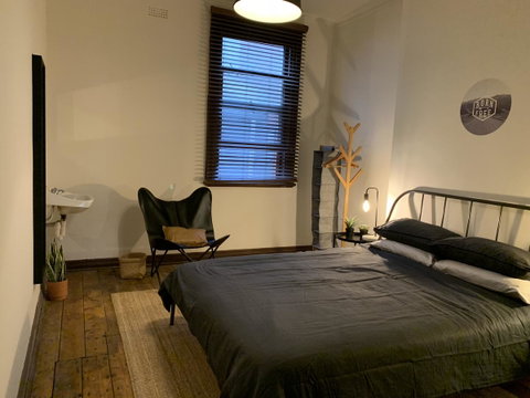 Central Club Hotel - Accommodation Fremantle 2