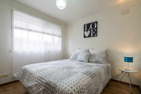 Uptown Frankston - Accommodation Fremantle 6