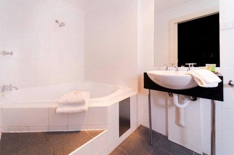 Athelstane House - Accommodation Fremantle 20