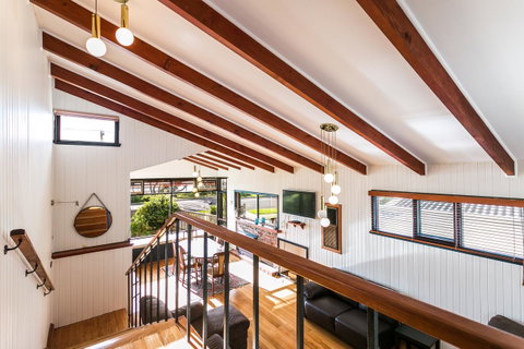 Beach Front Beauty - Ocean Front Views - Accommodation Fremantle 5