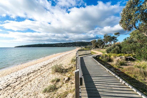 Beach Front Beauty - Ocean Front Views - Accommodation Fremantle 2