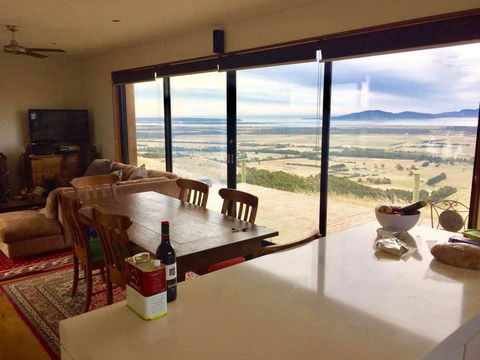 One Tree Hill Wilson Prom And Ocean Views - Accommodation Fremantle 3