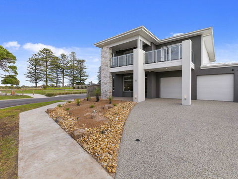Bunya By The Sea - Accommodation Fremantle 0