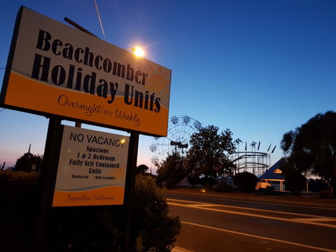 Beachcomber Holiday Units - Accommodation Fremantle 7