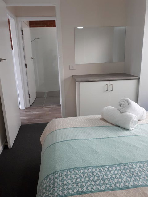 Beachcomber Holiday Units - Accommodation Fremantle 9