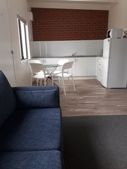 Beachcomber Holiday Units - Accommodation Fremantle 11