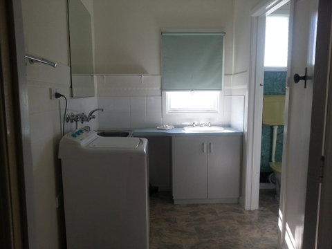 Beachcomber Holiday Units - Accommodation Fremantle 39