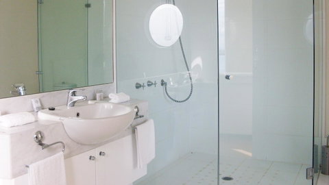 Tintagel - Accommodation Fremantle 3