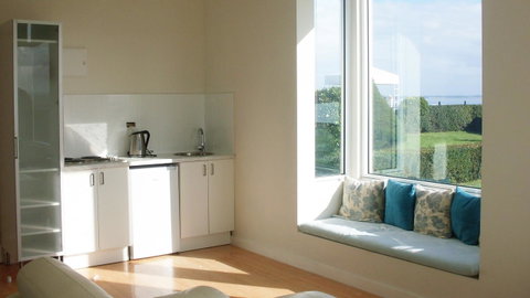Tintagel - Accommodation Fremantle 7
