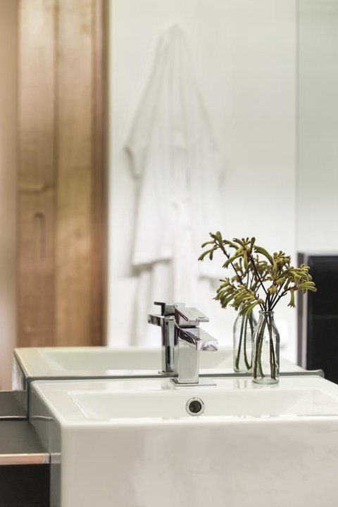 Botanica Editions - Accommodation Fremantle 32