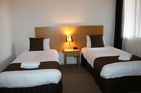 Bairnsdale International - Accommodation Fremantle 26