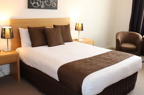 Bairnsdale International - Accommodation Fremantle 32