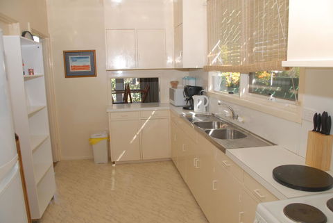 Green Grove - Accommodation Fremantle 5