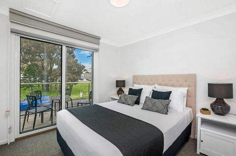 Apartments 521 - Accommodation Fremantle 4