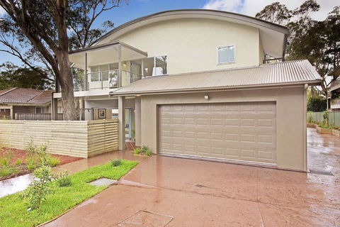 The Beach Townhouse - Accommodation Fremantle 0