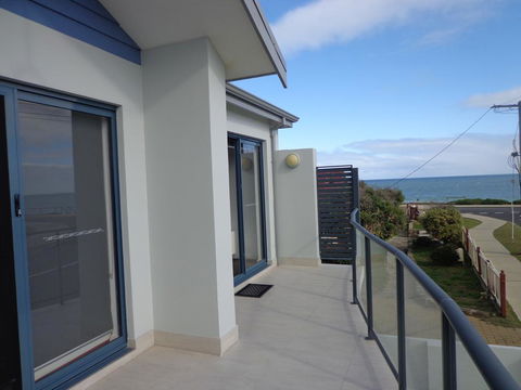 The Beach Villa Bunbury - Accommodation Fremantle 2