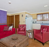THE BOARDROOM ON BANKSIA - 11 Banksia Ave Bonny Hills - Accommodation Fremantle