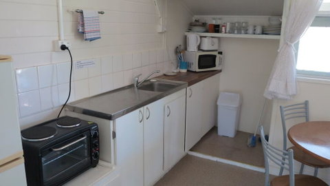 The Captain's Manor On Cook Unit 5 - Accommodation Fremantle 2