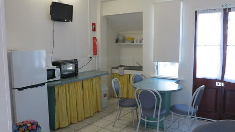 The Captain's Manor On Cook Unit 9 - Accommodation Fremantle 2