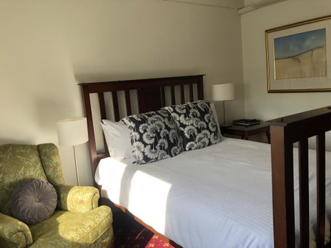 The Corner Hotel Alexandra - Accommodation Fremantle 2