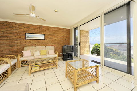 The Crest Unit 1 - Shoal Bay - Accommodation Fremantle 3