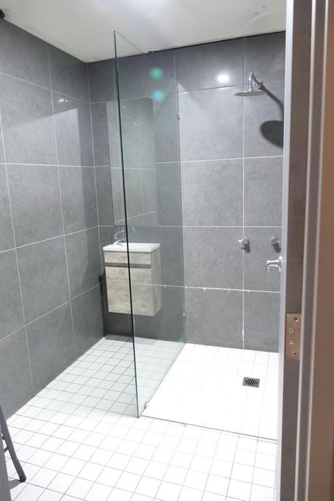 The Crown & Anchor Hotel - Accommodation Fremantle 1
