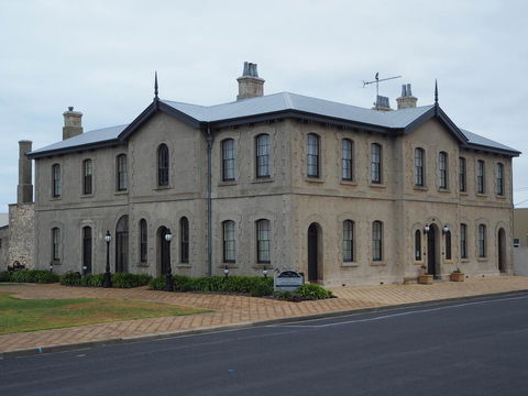 The Customs House B & B - Accommodation Fremantle 0