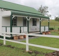 The Dollhouse Cottage - Accommodation Fremantle
