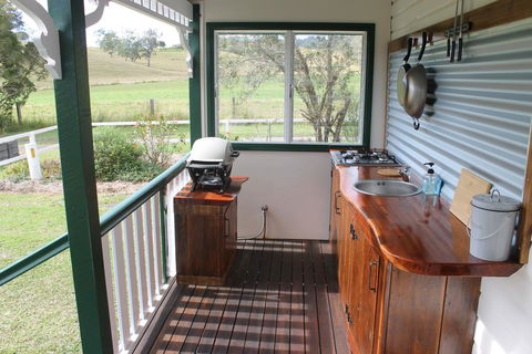 The Dollhouse Cottage - Accommodation Fremantle 3
