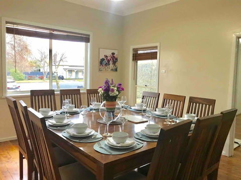 The Entertainer - Downtown Orange, Sleeps 11 - Accommodation Fremantle 0