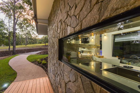 The Feathered Nest - Luxury Wildlife Retreat - Accommodation Fremantle 2