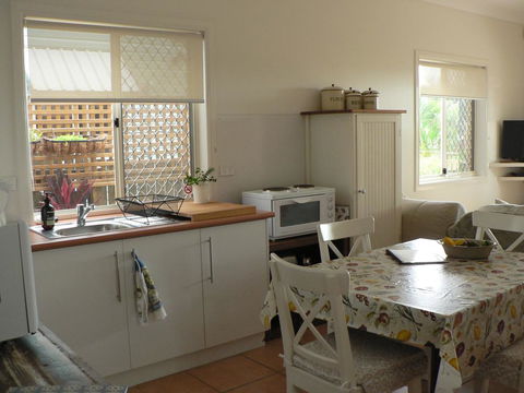 The Friendly Chat Bed And Breakfast - Accommodation Fremantle 0