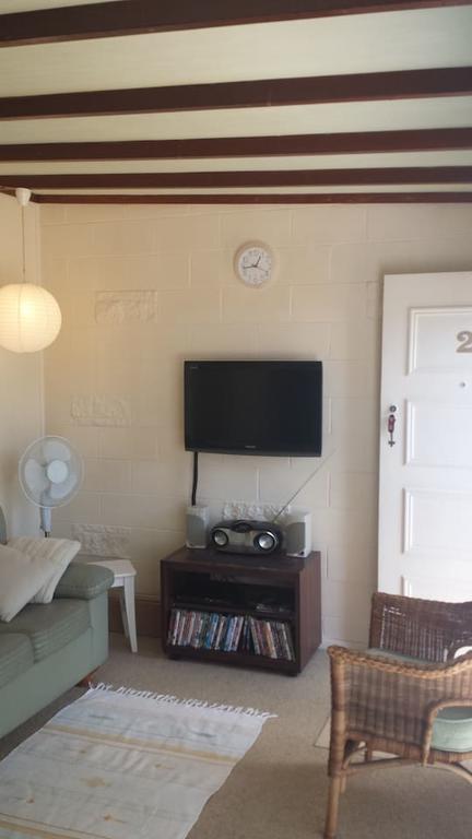 The Jetty Cabin Lakeside - Accommodation Fremantle 2