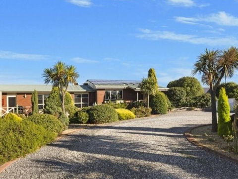 The Lodge - Accommodation Fremantle 2