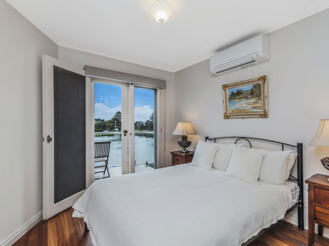 The Moorings - Accommodation Fremantle 1