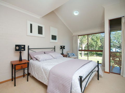 The Moorings, 5/4 Cromarty Road - Accommodation Fremantle 3
