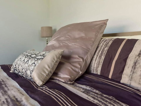 The Noraville House - Large Family Home - Accommodation Fremantle 2