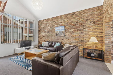 The Pines 5 - Accommodation Fremantle 1
