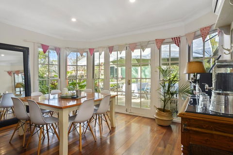 The Pines Bed And Breakfast - Accommodation Fremantle 0
