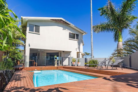 The Richmond Beach Villa - Accommodation Fremantle 0