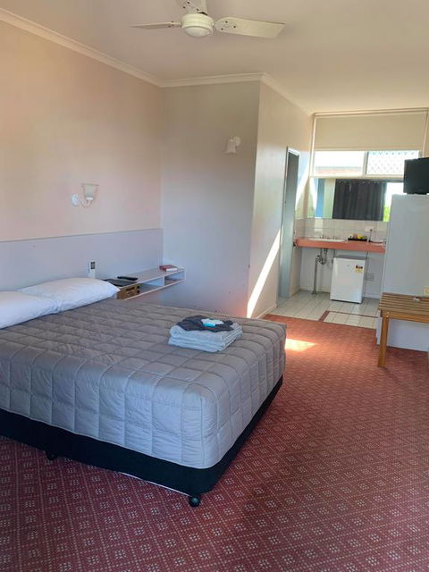 The Royal Motel - Accommodation Fremantle 0